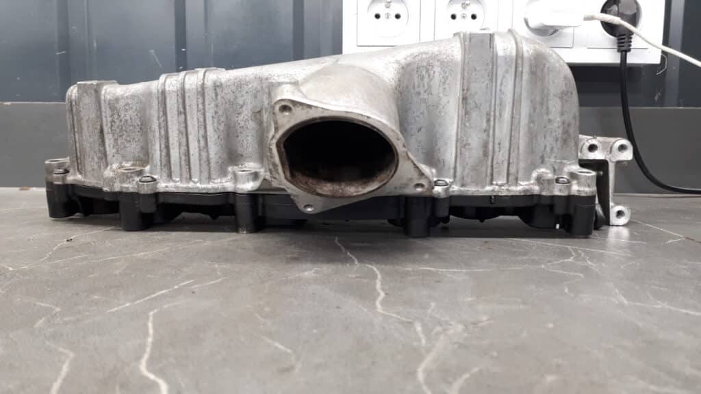 1024113s01 kolektor ssacy vw golf VI 2.0 tdi