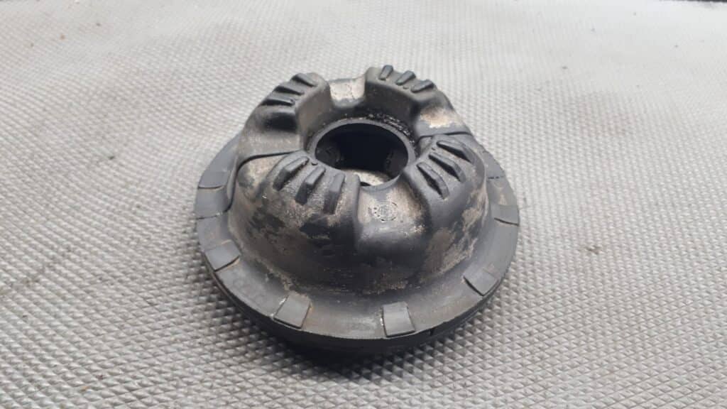 82500553 guma amortyzatora audi a4 b6