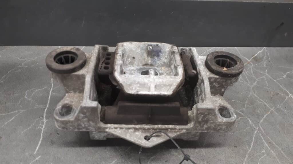 1s71-7m122 Poduszka Skrzyni Biegów Ford Mondeo Mk3 Tdci 2.0
