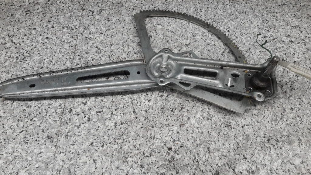 90579503 mechanizm szyby lewy tyl opel zafira a