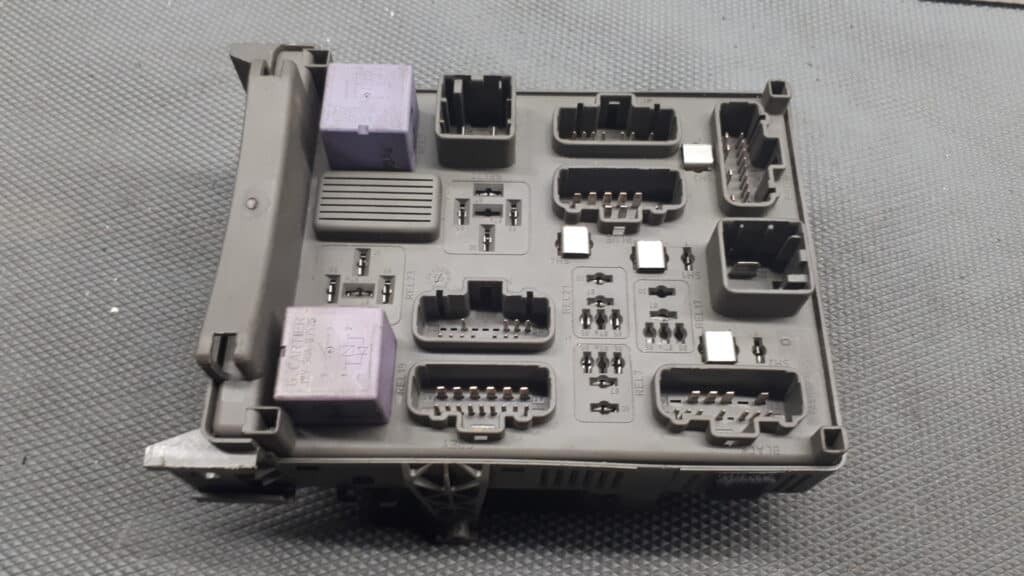 518831003 modul renault laguna II kombi
