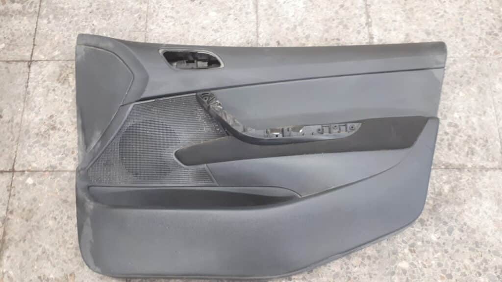 96815313zd Boczek Drzwi Prawy Przód Peugeot 308 I Sw 09 R