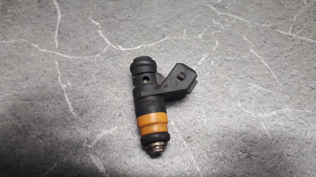 H029611 wstryskiwacz renault scenic I II 1.6