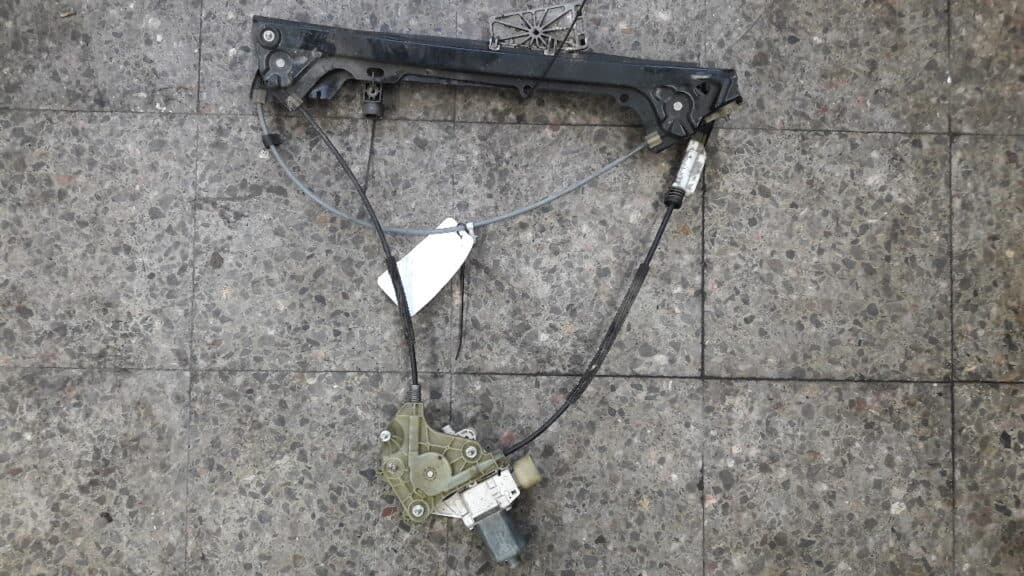 0130822403 mechanizm szyby prawy przod bmw e93