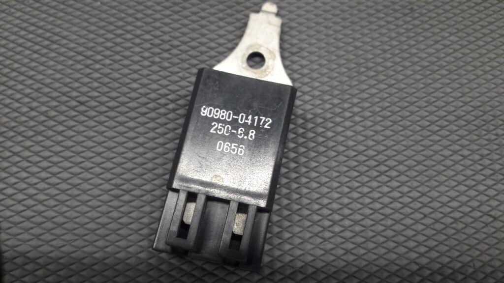 90980-04172 przekaznik kondensatora LEXUS RX400