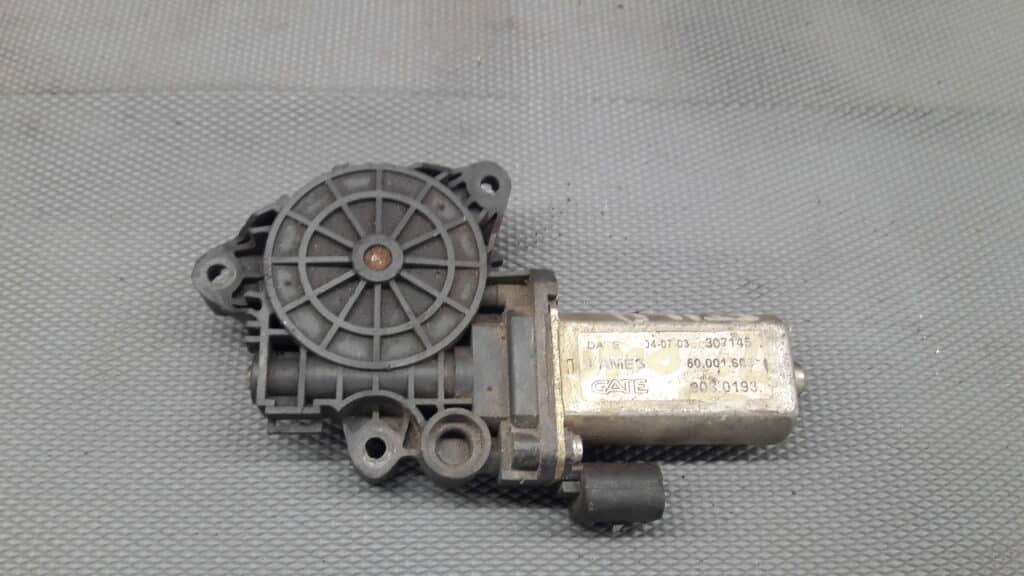 9030211 silniczek szyby prawy przod FIAT STILIO