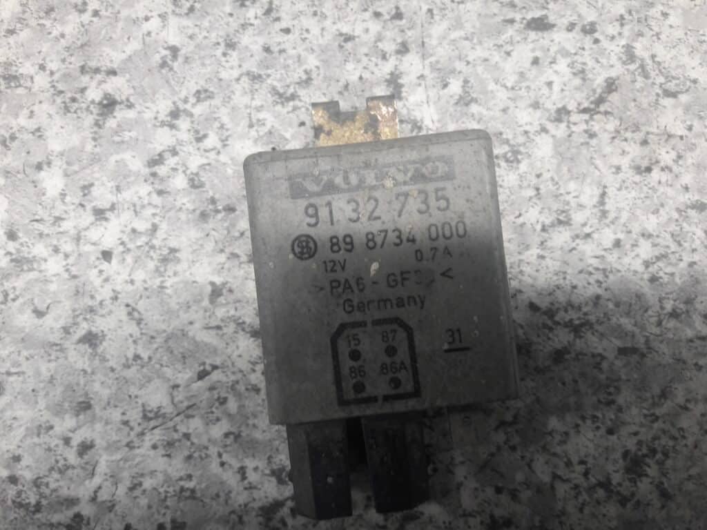 9132735 przekaznik VOLVO
