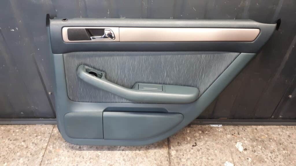 Boczek prawy tył  Audi a6 c5 zielony