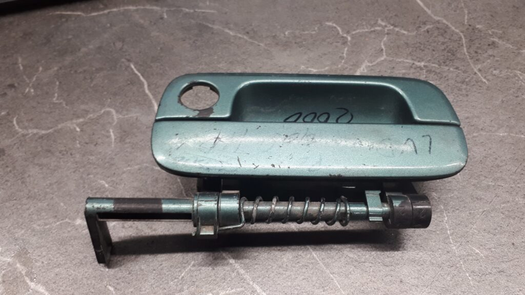 9621858677 klamka lewy przod peugeot 406