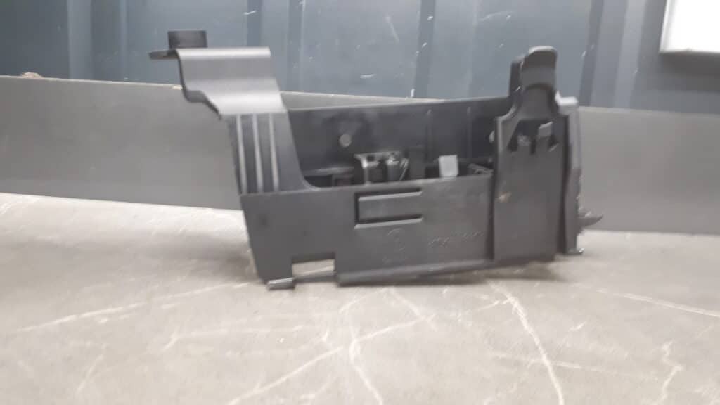1k0937546 Mocowanie Fotela Prawy Przód Vw Golf V 03-09r