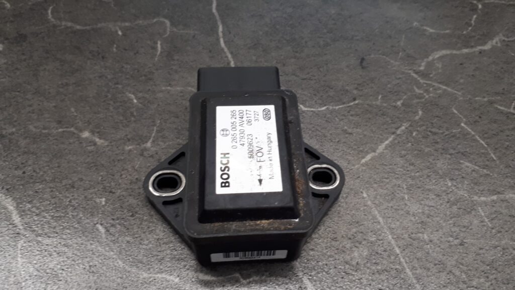0265005265 czujnik uderzeniowy nissan note e11