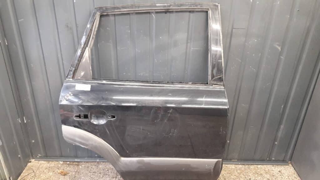 drzwi prawy tyl hyundai tucson I 06r czarne