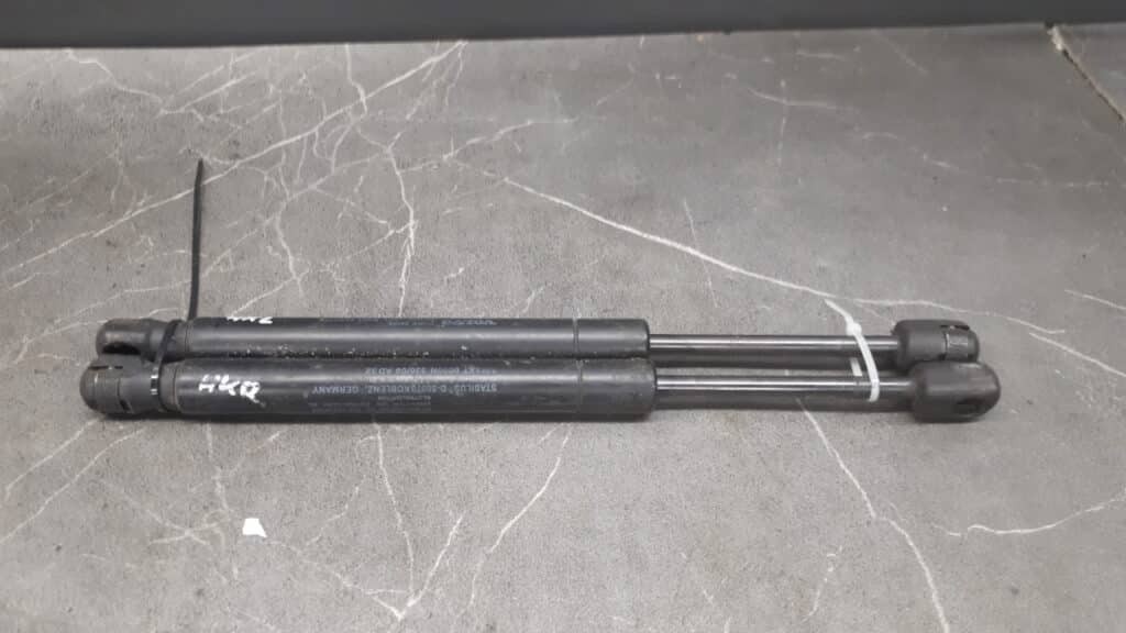 30779837 Silowniki Klapy Volvo S80 II komplet