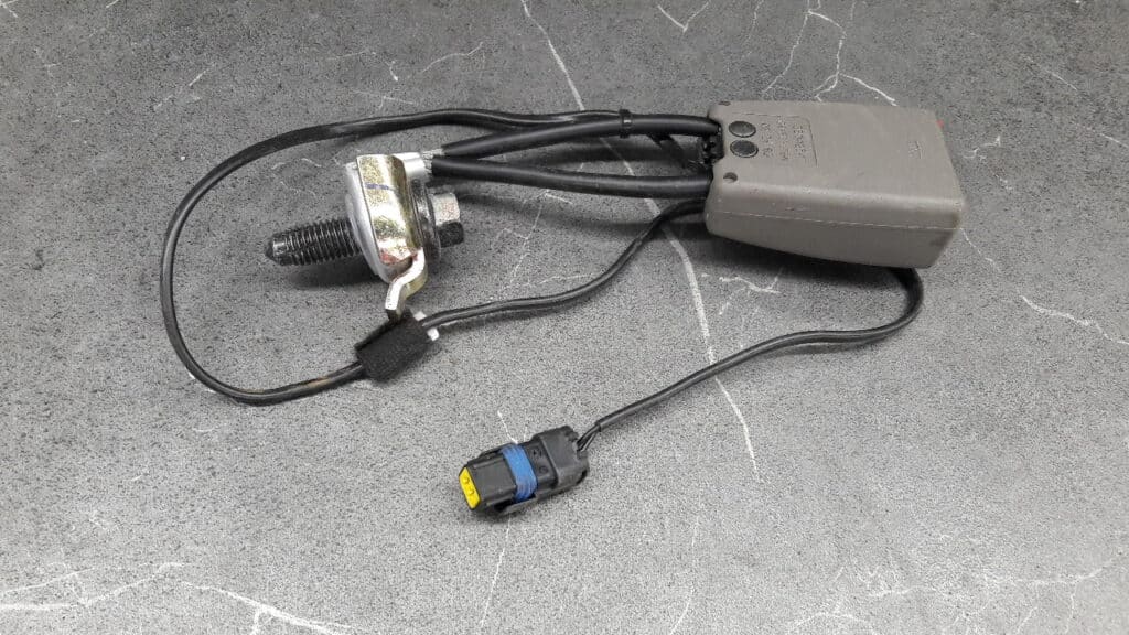 96480893GW zapinka pasa lewy tyl citroen c5 05r