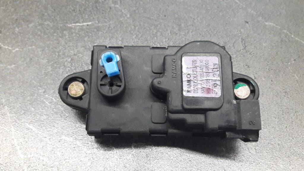 9578038000 siłownik zamka prawy tył HYUNDAI SONATA