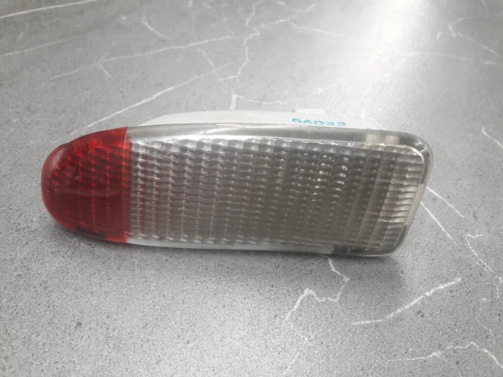 lampka lewy TYL CHRYSLER NEW YORKER