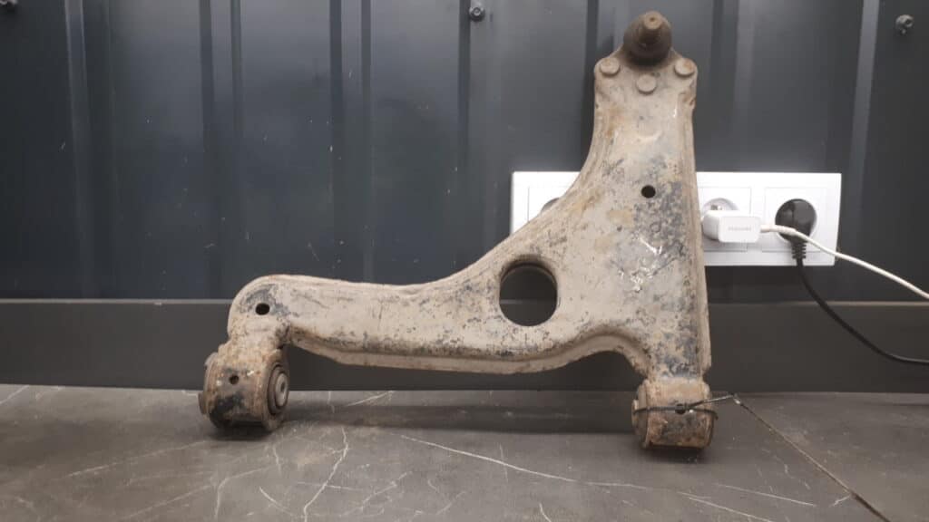 wahacz prawy przód Opel Astra G 1.2