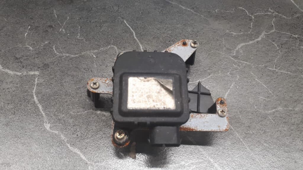 4B1820511D silniczek nagrzewnicy audi a6 c5
