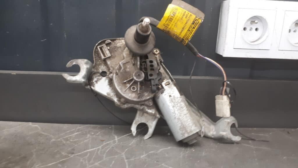 97bg17k441w1a Silniczek Wycieraczki Tyl Ford Mondeo Mk2