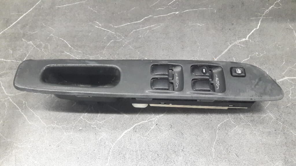 panel przelacznik szyb mitsubishi space wagon