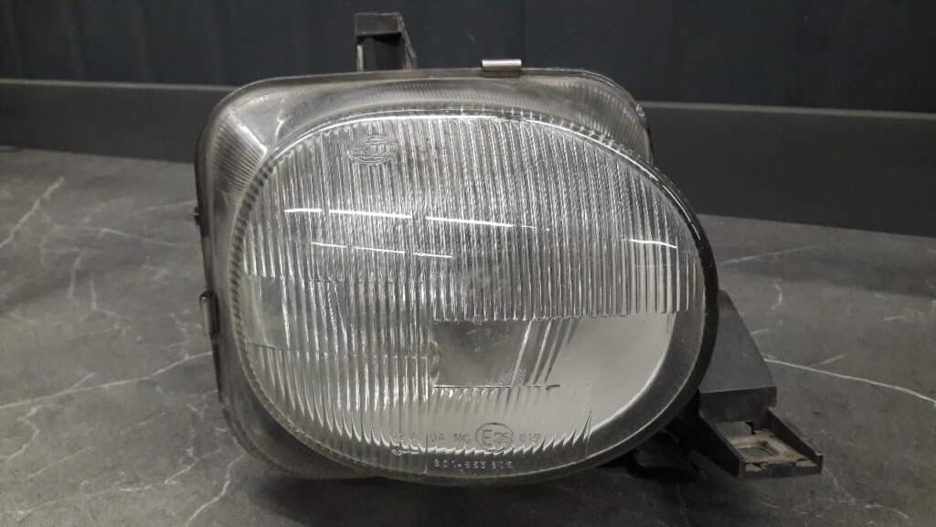 201-963806 Reflektor prawy FIAT MULTIPLA HELLA