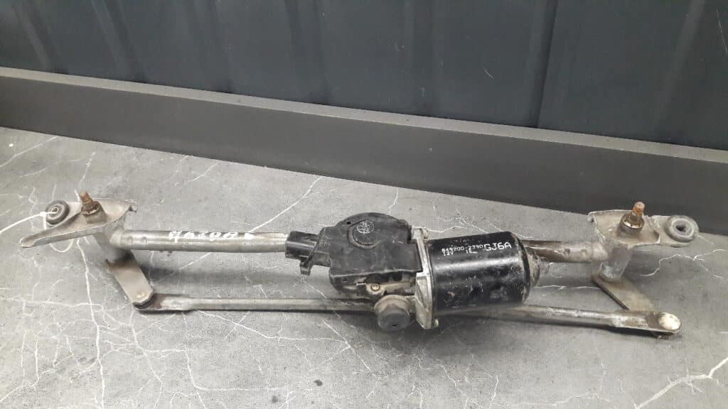 849200-2390 mechanizm wycieraczki Mazda 6 I