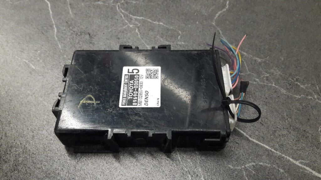 89690-0d050 modul toyota yaris III