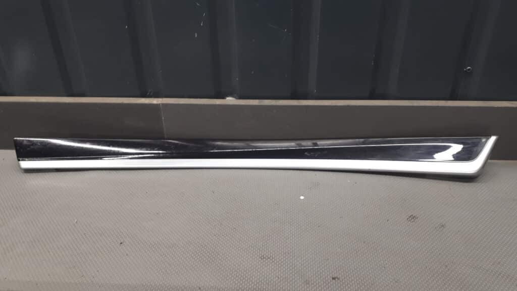 9171781 dekor listwa lewy przód BMW F11 F10 czarna