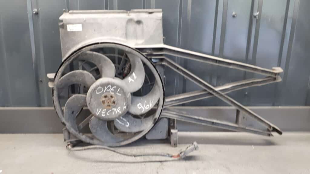 52475832 wentylator Opel Vectra B 1.8