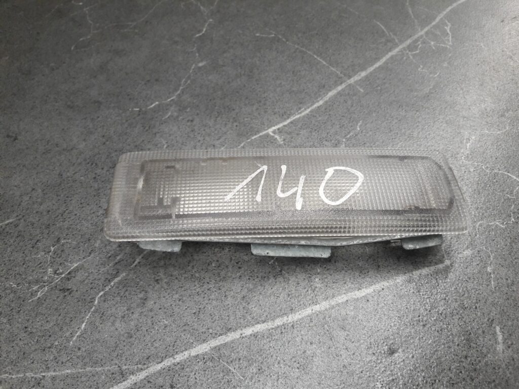 1408201101 oswietlenie kabiny tyl mercedes w140