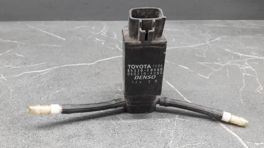 85330-20460 pompka spryskiwaczy toyota yaris II