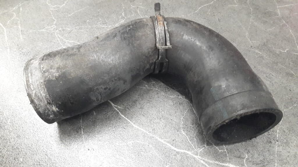 1J0145838B rura INTERCOOLERA VW SKODA SEAT AUDI