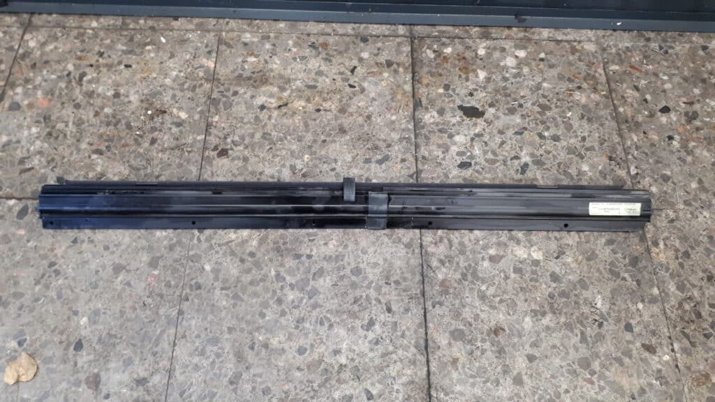 10309299x roleta samochodowa prawy tyl opel vectra C