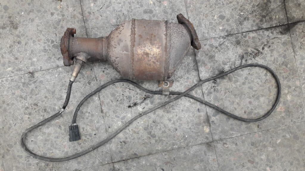 Katalizator Alfa Romeo 147 1.6 TS Benzyna 55183878