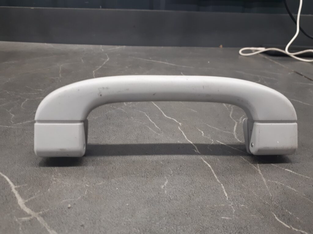 8227593 BMW E39 5 Rączka Podsufitki