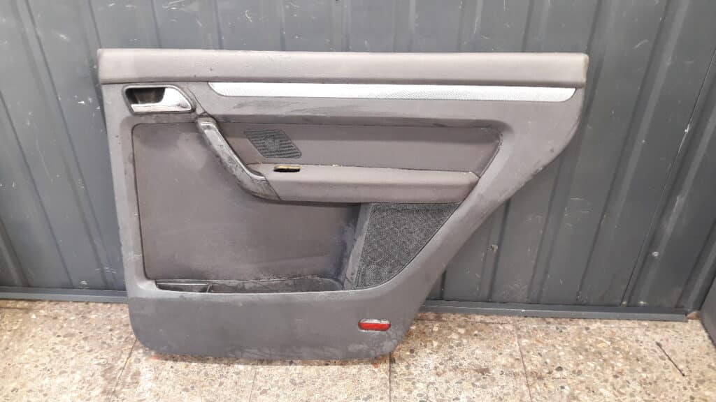 1t0867212022 boczek drzwi prawy tył vw touran