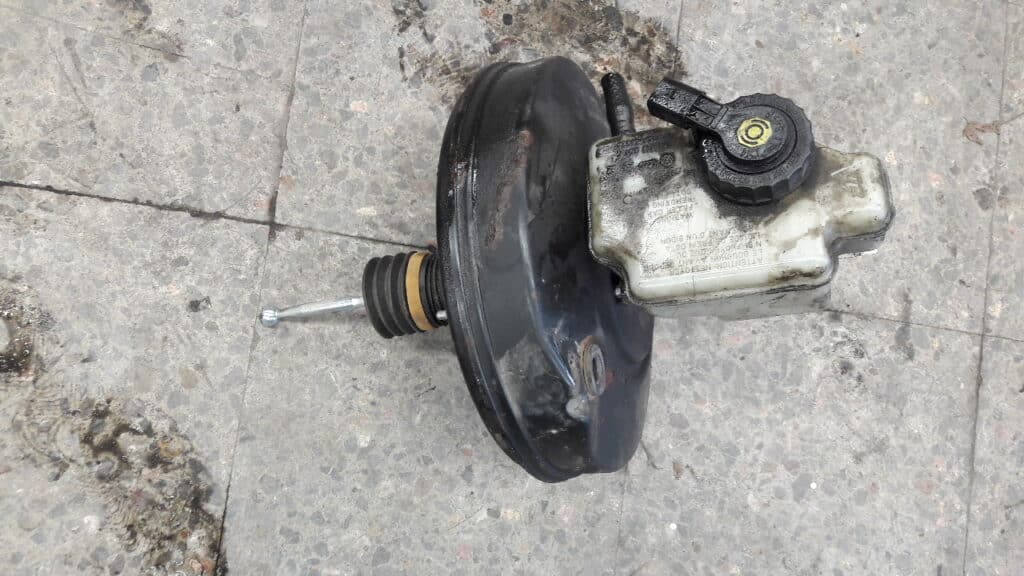 1k1614105bc serwo pompa hamulca vw golf V 2.0 tfsi