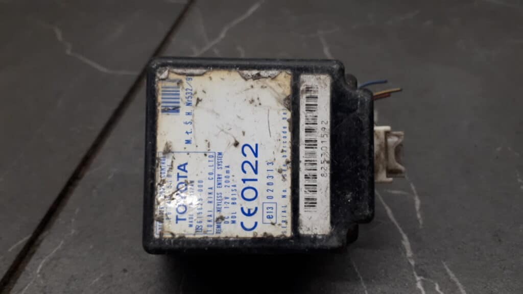 89741-52021 Modul drzwi Toyota Yaris I