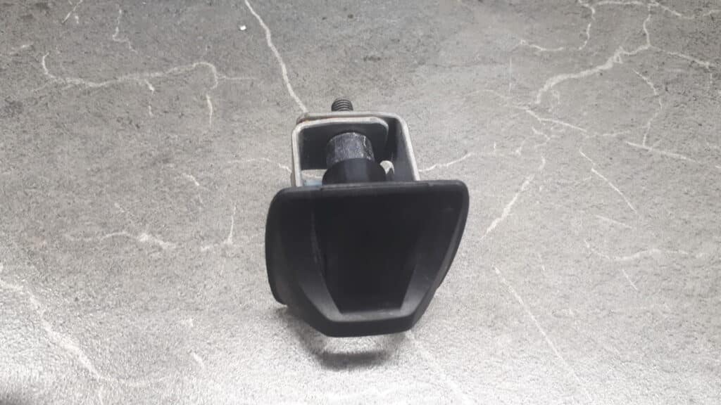 9119678 uchwyt fotelika dla dzieci bmw e91 e92