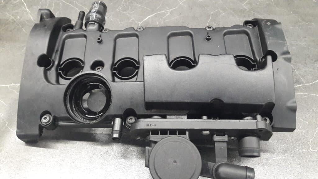 06F129101C pokrywa zaworow audi aa4 b7 tfsi 2.0