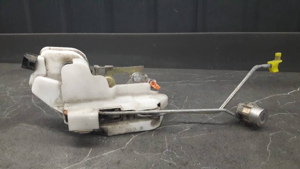 zamek lewy przod space wagon 5pin