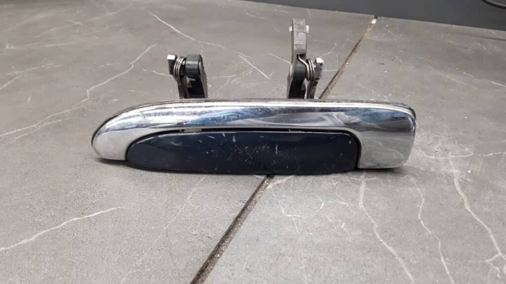 Klamka zewnętrzna lewy tyl FORD SCORPIO MK2 96R