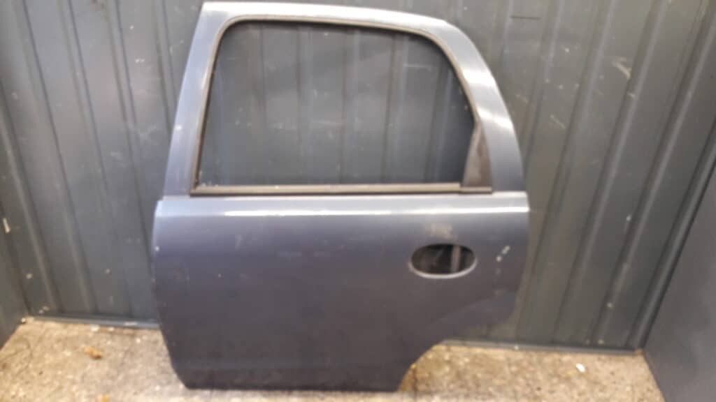 drzwi lewy tyl opel corsa c 05r siwe