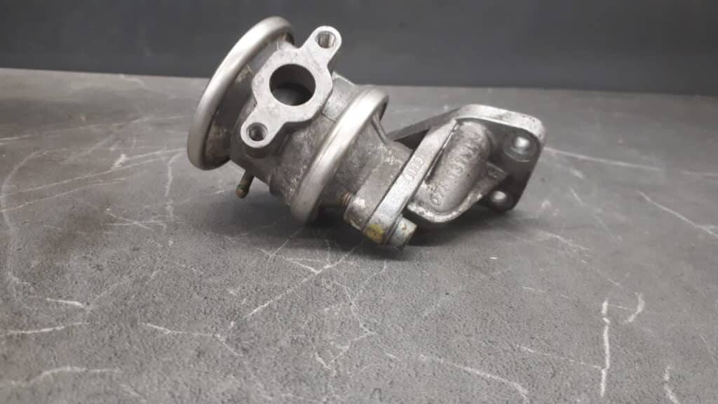 72256000 Zawór EGR 2.4 V6 ALF Audi A6 C5