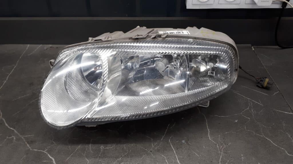 0301186203  reflektor lewy alfa romeo 147