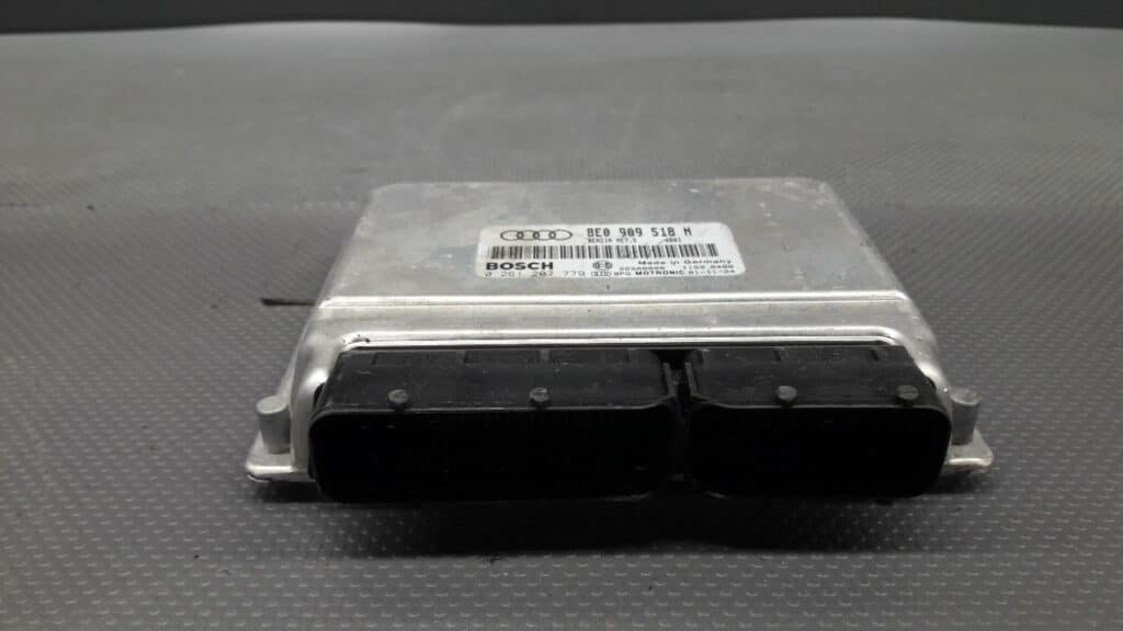 0261207779 komputer silnika Audi A4 B6 1.8 Turbo