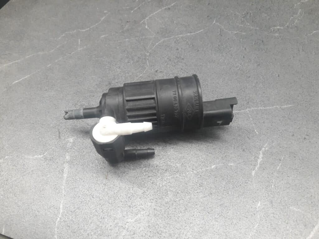 7700430702 pompka spryskiwacza twingo 1 2pin