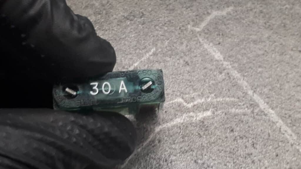 4604602 4635023 bezpiecznik 30a