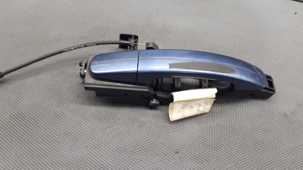 4m51a266b22ac  klamka prawy tyl ford c-max 06r