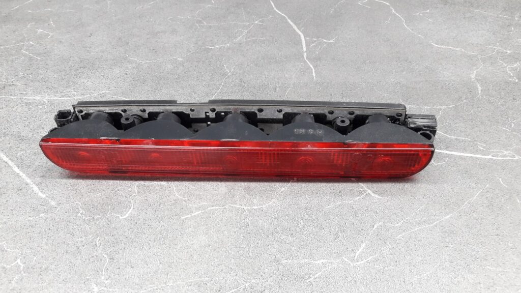 333345 Trzecie światło stopu lancia YPSILON 97R